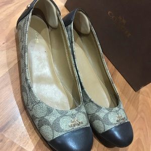 Signature Coach flats